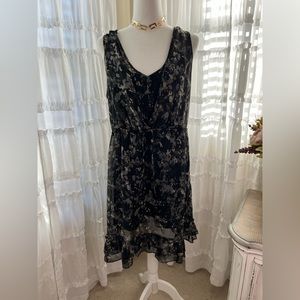 Converse size large dress